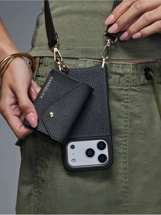 Bandolier Other - Bandolier Remi Magnet iPhone 16 pro max
REMOVABLE WALLET CROSSBODY PHONE CASE